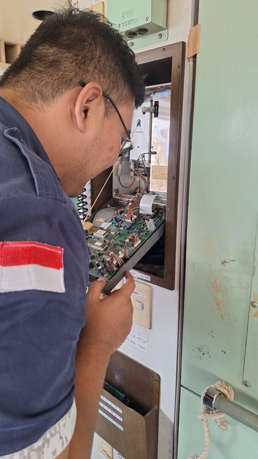 Setting MMSI VHF, KM. Bina Maju